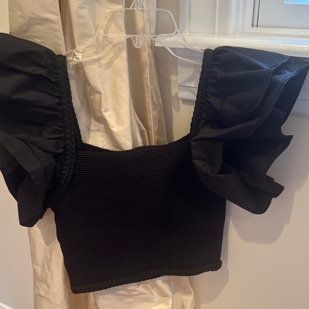 Line & Dot Mara Black Ruffled Crop Top size XS NWOT from Revolve - Picture 4 of 4